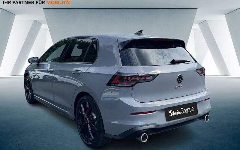 Neu VW Golf VIII GTI 265 PS (194 kW) 2026 Grau Limousine