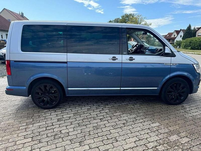 Second-hand VW Multivan Generation Six 204 CP (150 kW) 2015 Albastru Monovolum