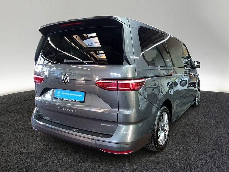 Second-hand VW Multivan Energetic 218 CP (160 kW) 2022 Gri Monovolum