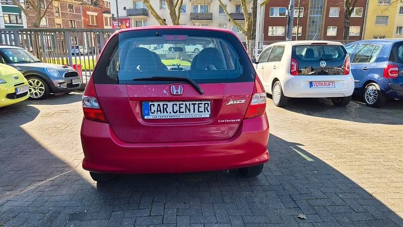 Gebraucht Honda Jazz 77 PS (56 kW) 2006 Rot Kleinwagen
