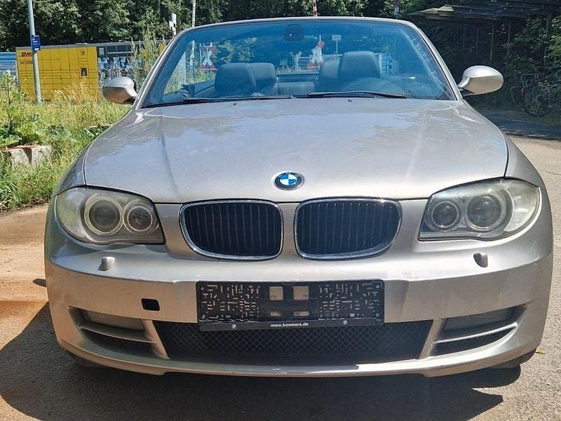 Gebraucht BMW 120 Cabriolet 170 PS (125 kW) 2008 Gold Cabrio