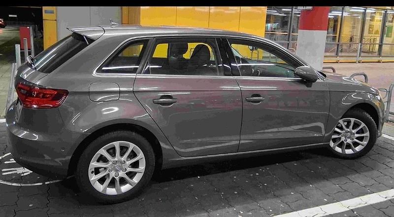 Gebraucht Audi A3 Ambiente 110 PS (80 kW) 2014 Grau Kombi