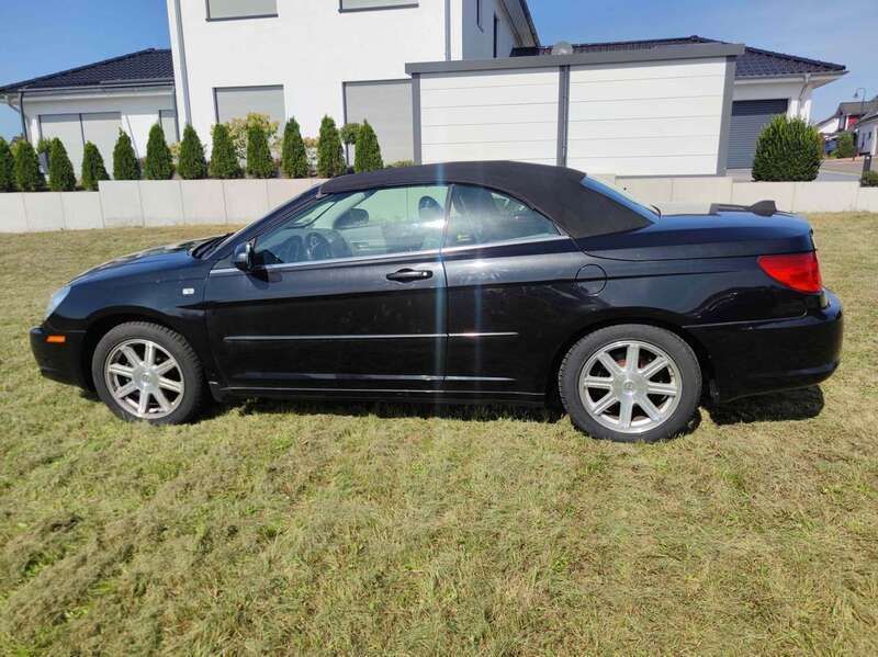 Schwarz Gebraucht 2010 Chrysler Sebring Cabriolet Touring Cabrio | 4.999 € (Teuer) - Bild 1/4