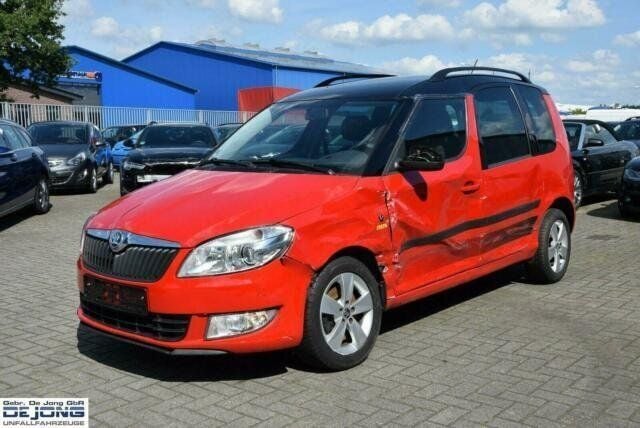 Gebraucht Skoda Roomster Fresh 105 PS (77 kW) 2014 Rot Van / Kleinbus