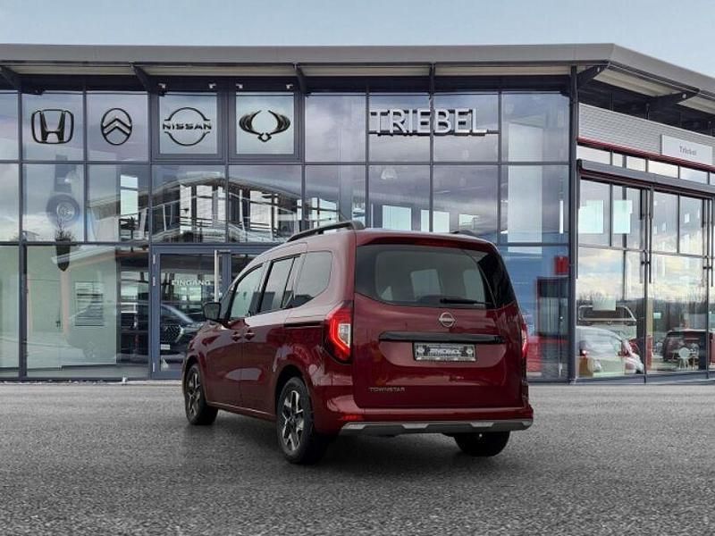 Gebraucht Nissan Townstar 131 PS (96 kW) 2022 Rot Van / Kleinbus