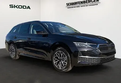 Neu Skoda Octavia RS 200 PS (147 kW) 2025 Schwarz Kombi