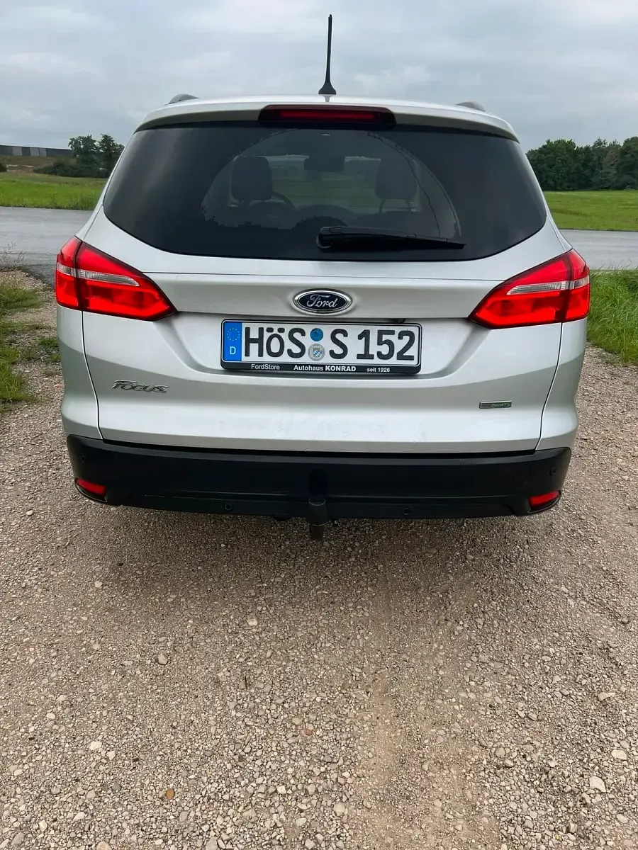 Gebraucht Ford Focus Business Edition 125 PS (91 kW) 2017 Silber Kombi