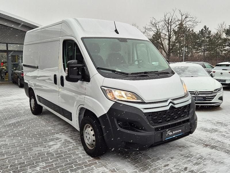 Gebraucht Citroën Jumper Start 140 PS (102 kW) 2024 Lackierung weiss icy/deckende lackierung Van / Kleinbus
