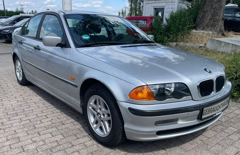 Gebraucht BMW 316 105 PS (77 kW) 2001 Grau Limousine
