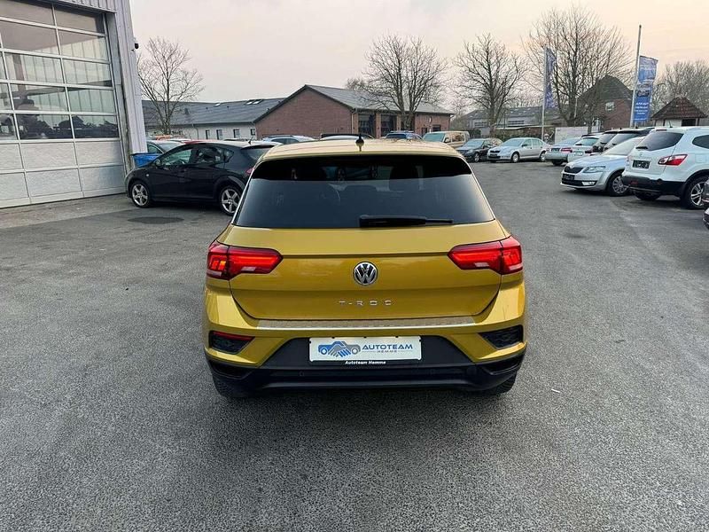 Gebraucht VW T-Roc 116 PS (85 kW) 2019 Gelb SUV