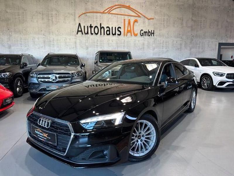 Gebraucht Audi A5 Ambiente 163 PS (119 kW) 2022 Schwarz Limousine