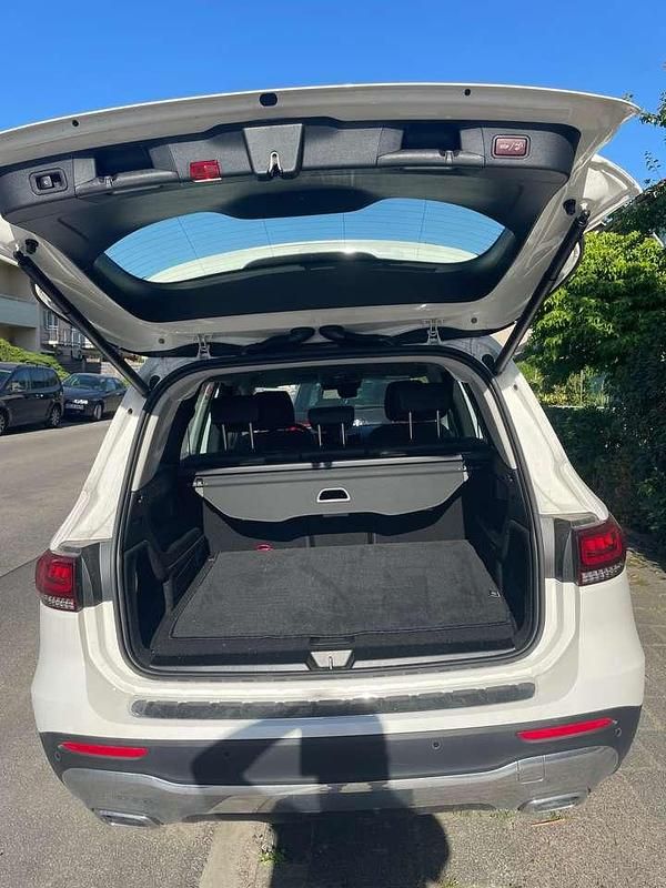 Weiß Gebraucht 2023 Mercedes GLB200 SUV | 36.800 € (Guter Preis) - Bild 1/4