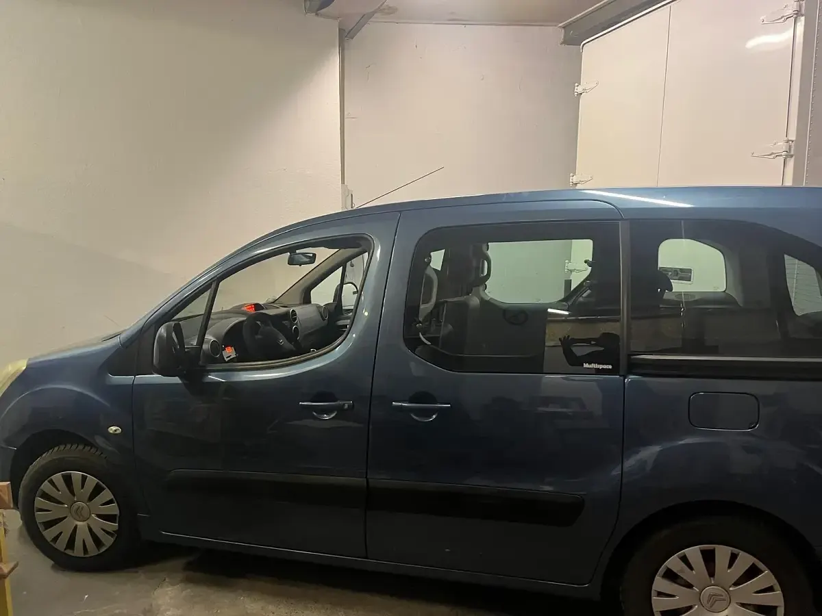 Gebraucht Citroën e-Berlingo 110 PS (80 kW) 2008 Blau Van / Kleinbus