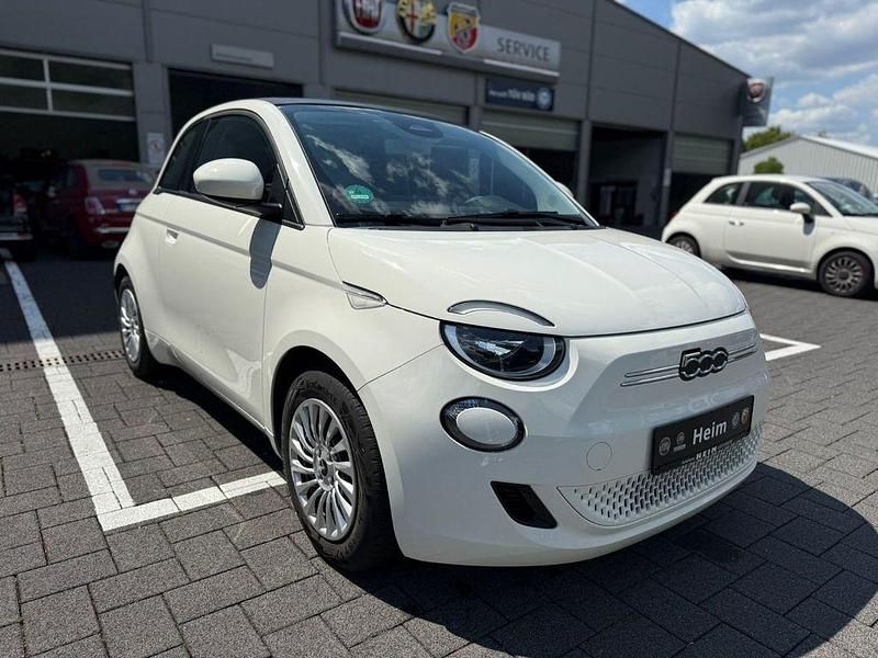 Second-hand Fiat 500e 86 kW (118 CP) 2023 Alb Cabrio