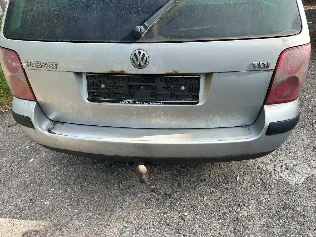 Gebraucht VW Passat 130 PS (95 kW) 2004 Silber Kombi