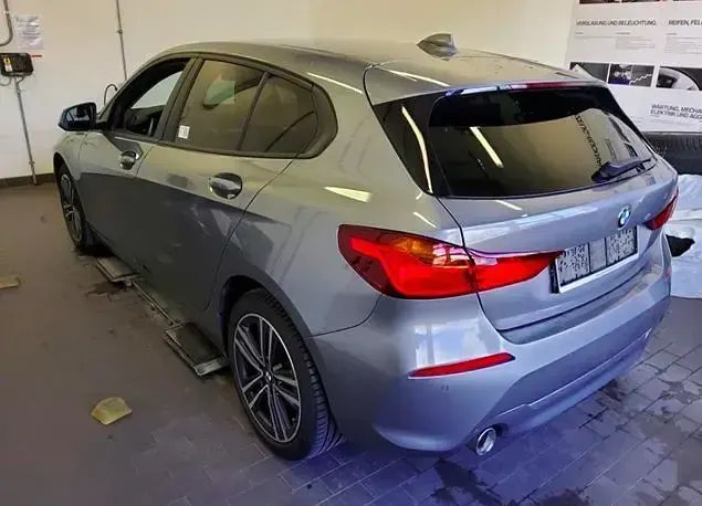 Gebraucht BMW 116 Sport Line 116 PS (85 kW) 2022 Skyscraper Kleinwagen