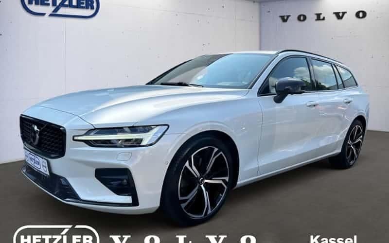 Weiß Gebraucht 2024 Volvo V60 Plus Kombi | 49.350 € - Bild 1/4