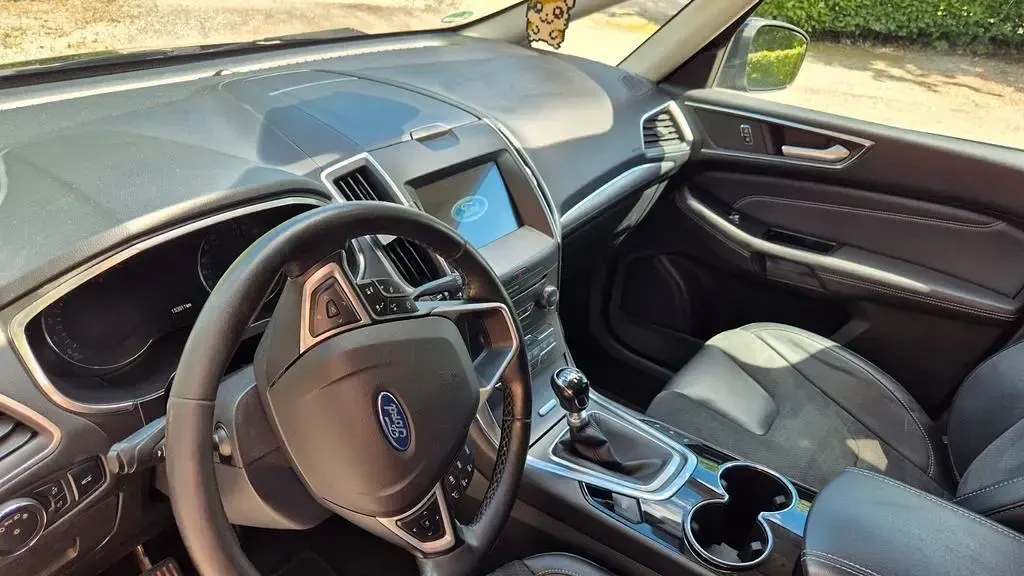 Gebraucht Ford S-MAX Titanium 150 PS (110 kW) 2016 Schwarz Van / Kleinbus