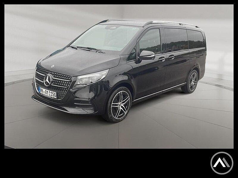 Obsidianschwarz metallic Gebraucht 2024 Mercedes V300 Van / Kleinbus | 88.180 € - Bild 1/4