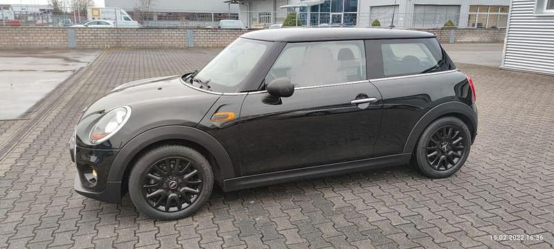 Schwarz Gebraucht 2015 Mini ONE Kleinwagen | 12.950 € (Fairer Preis) - Bild 1/4