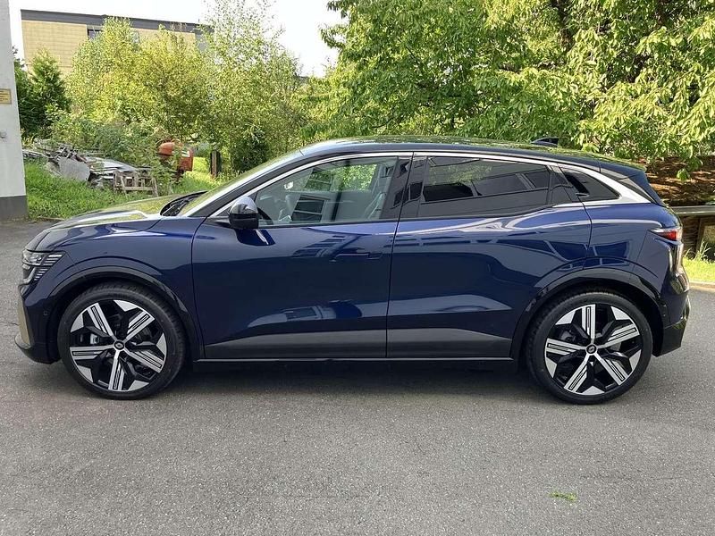 Gebraucht Renault Megane E-Tech Iconic 55 kW (75 PS) 2024 Blau Limousine