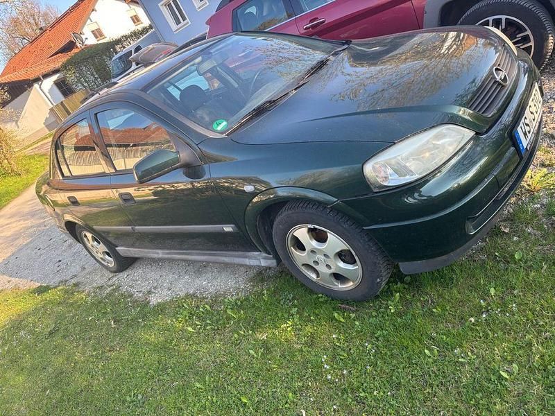 Second-hand Opel Astra 75 CP (55 kW) 1999 Verde Berlinǎ