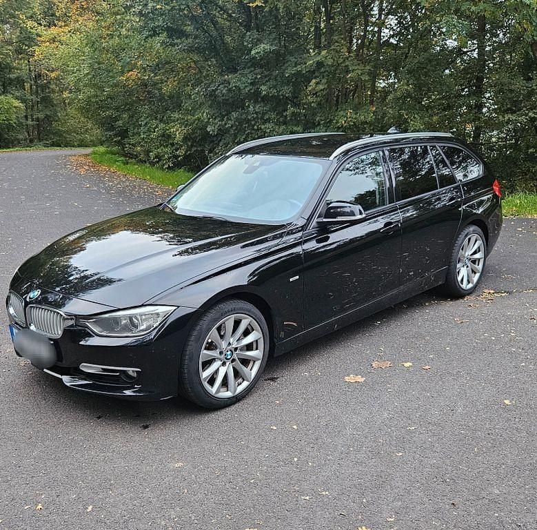 Schwarz Gebraucht 2015 BMW 330 Kombi | 11.500 € (Guter Preis) - Bild 1/4