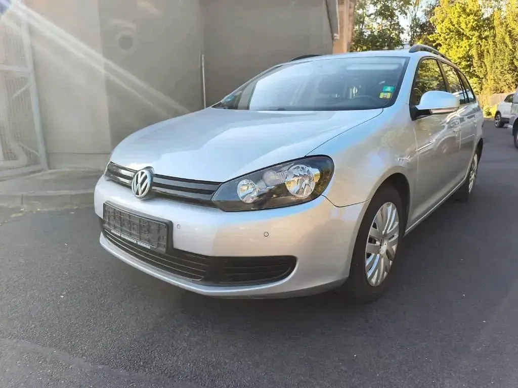 Gebraucht VW Golf VI 105 PS (77 kW) 2011 Silber Kleinwagen