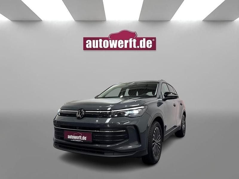 Grau Gebraucht 2025 VW Tiguan Design SUV | 38.900 € (Guter Preis) - Bild 1/4