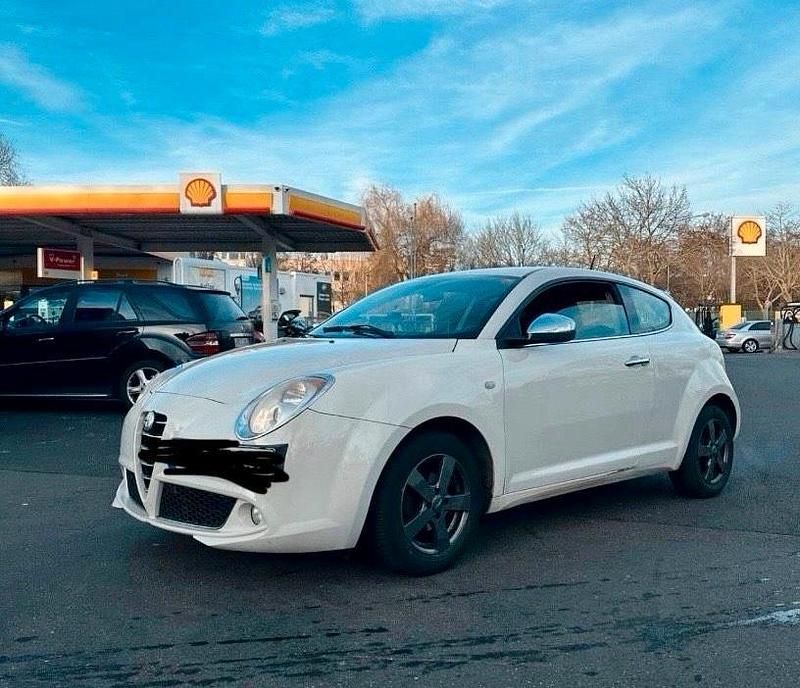 Gebraucht Alfa Romeo MiTo 105 PS (77 kW) 2014 Grün Kleinwagen