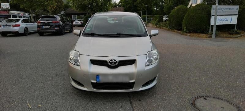 Silber Gebraucht 2007 Toyota Auris Limousine | 2.300 € (Superpreis) - Bild 1/4