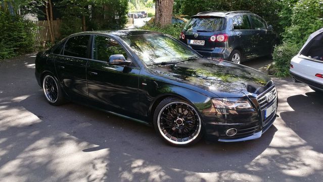 Schwarz metallic Gebraucht 2009 Audi A4 S-Line Limousine | 7.399 € (Fairer Preis) - Bild 1/4