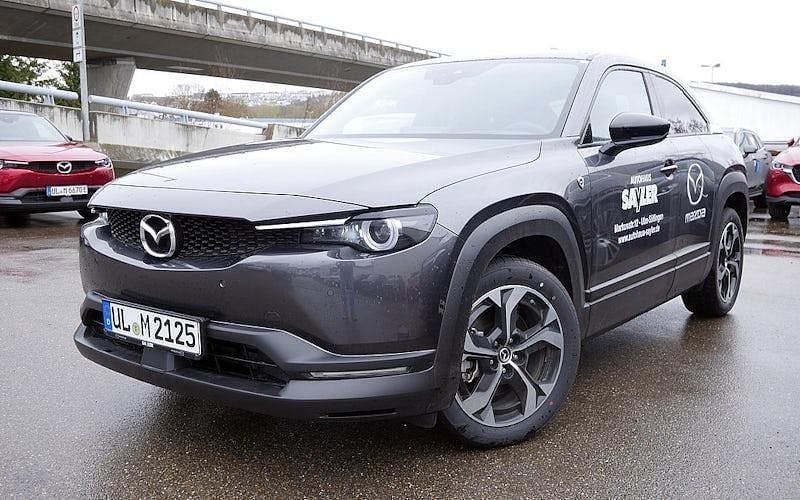 Machine gray Gebraucht 2024 Mazda MX30 Makoto SUV | 29.990 € (Fairer Preis) - Bild 1/4