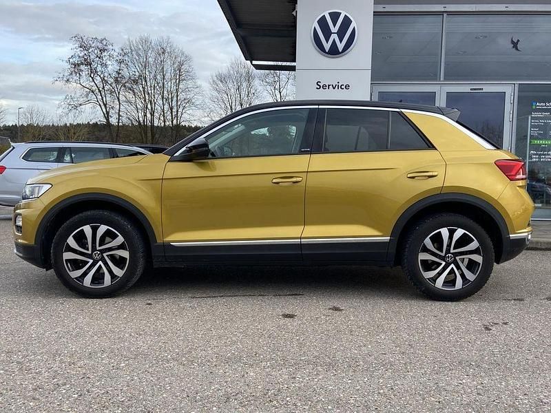 Gebraucht VW T-Roc Active 150 PS (110 kW) 2021 Gelb SUV