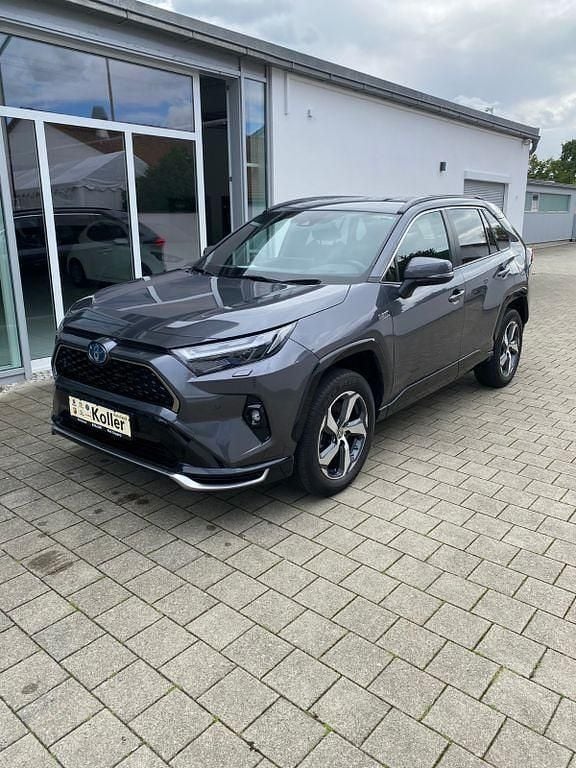 Grau Gebraucht 2022 Toyota RAV4 Hybrid SUV | 35.800 € (Superpreis) - Bild 1/4