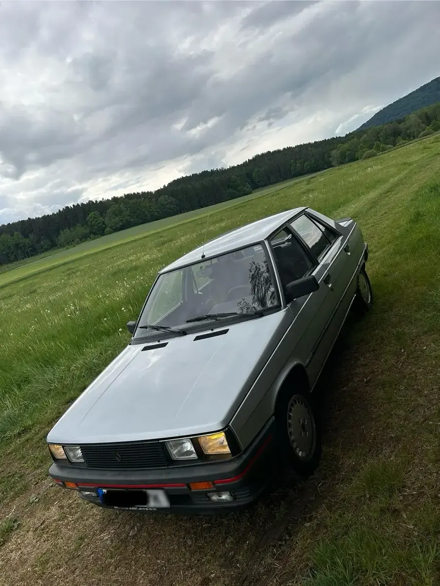 Gebraucht Renault R9 73 PS (53 kW) 1986 Limousine