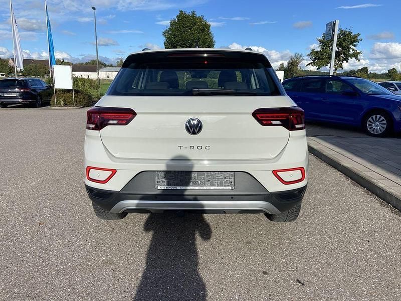 Gebraucht VW T-Roc Life 150 PS (110 kW) 2024 Grau SUV