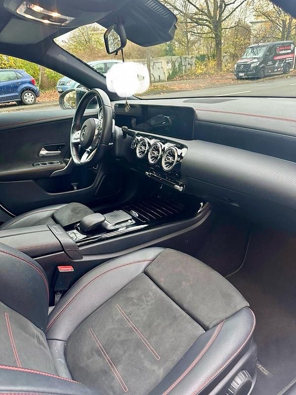 Gebraucht Mercedes CLA220 AMG line 190 PS (139 kW) 2021 Weiß Limousine