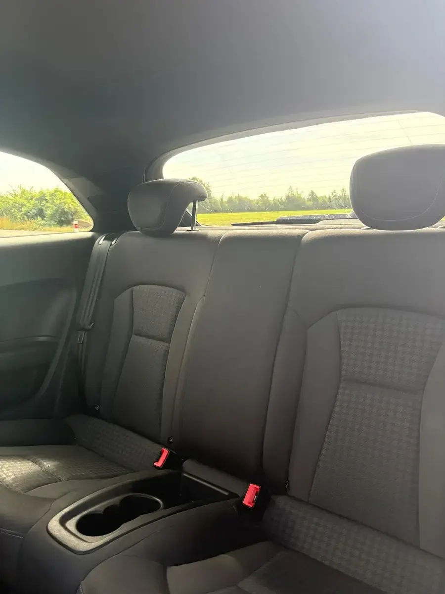 Gebraucht Audi A1 85 PS (62 kW) 2011 Weiß Kleinwagen