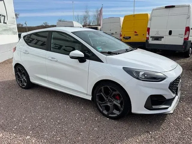 Gebraucht Ford Fiesta Performance Edition 200 PS (147 kW) 2023 Weiß Kleinwagen