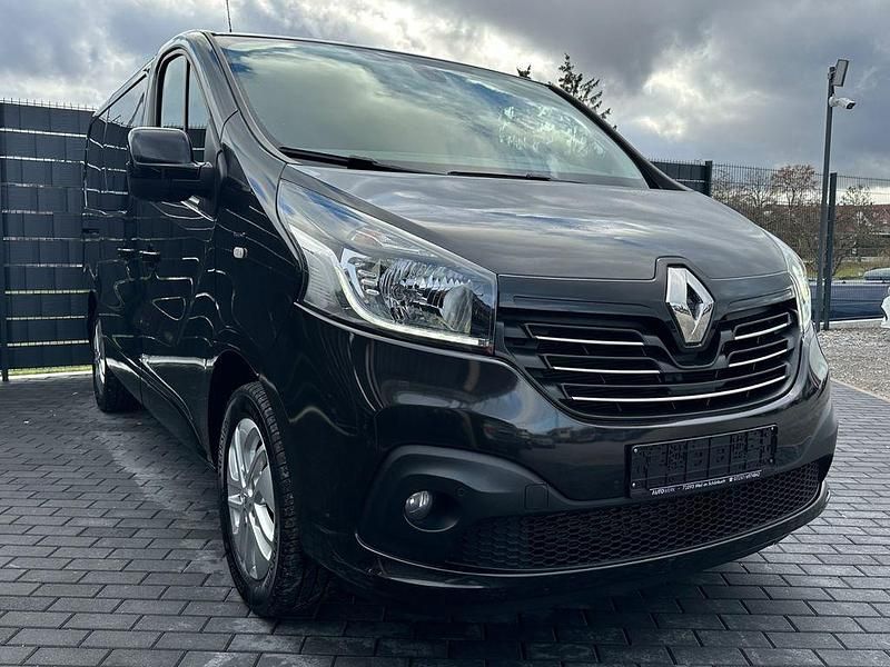 Gebraucht Renault Trafic 145 PS (106 kW) 2018 Schwarz Van / Kleinbus