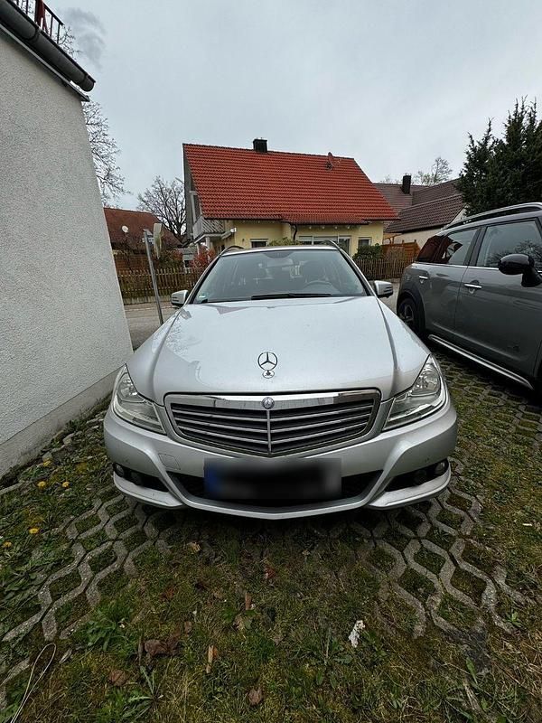 Gebraucht Mercedes C200 136 PS (100 kW) 2013 Silber Kombi