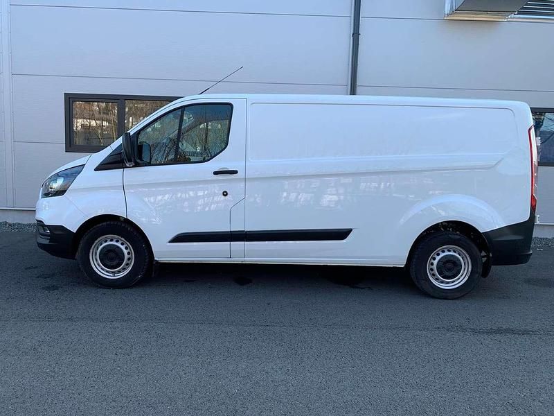 Gebraucht Ford Transit Custom Trend 131 PS (96 kW) 2021 Frostweiß Van / Kleinbus