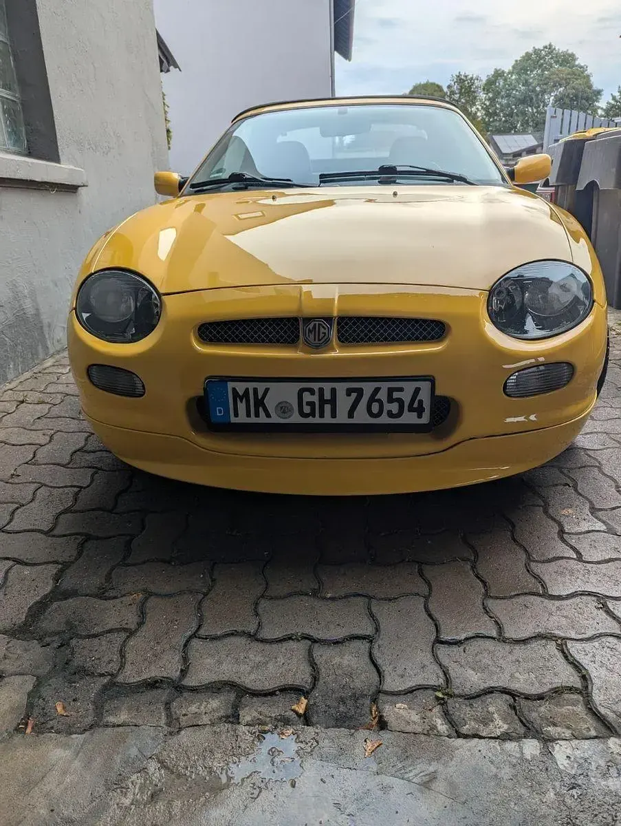 Gebraucht MG F Trophy 160 PS (117 kW) 2001 Gelb Cabrio