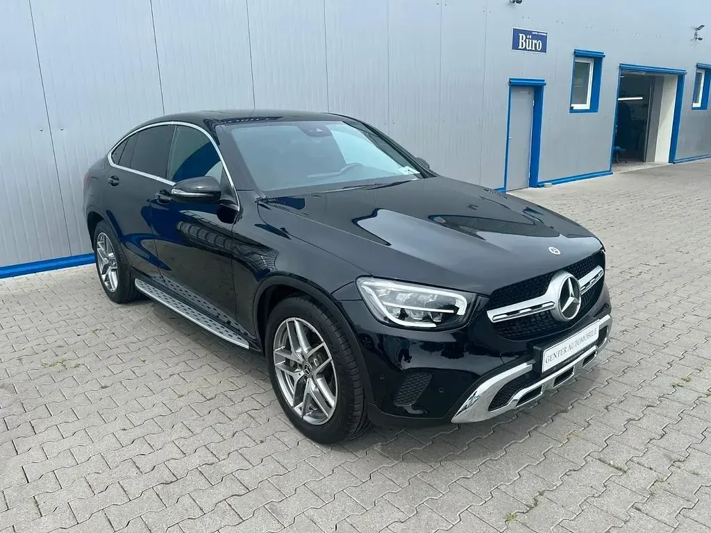 Gebraucht Mercedes GLC200 AMG 197 PS (144 kW) 2022 040u schwarz  unilack SUV