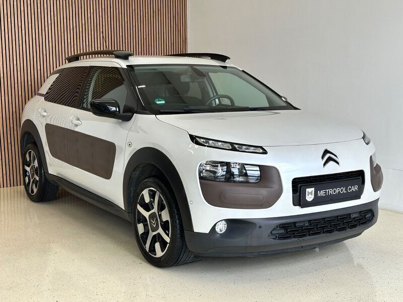 Weiß Gebraucht 2015 Citroën C4 Cactus Shine Edition Kleinwagen | 8.470 € (Etwas zu teuer) - Bild 1/4
