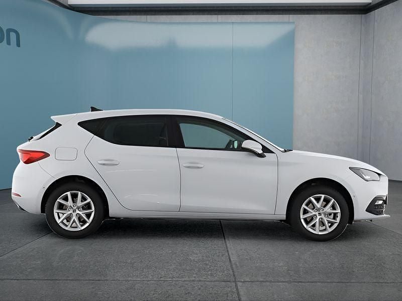Nowe Seat Leon 150 KM (110 kW) 2026 Biały Hatchback