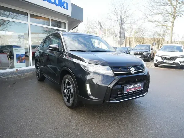 Neu Suzuki Vitara 129 PS (94 kW) 2025 Beige SUV
