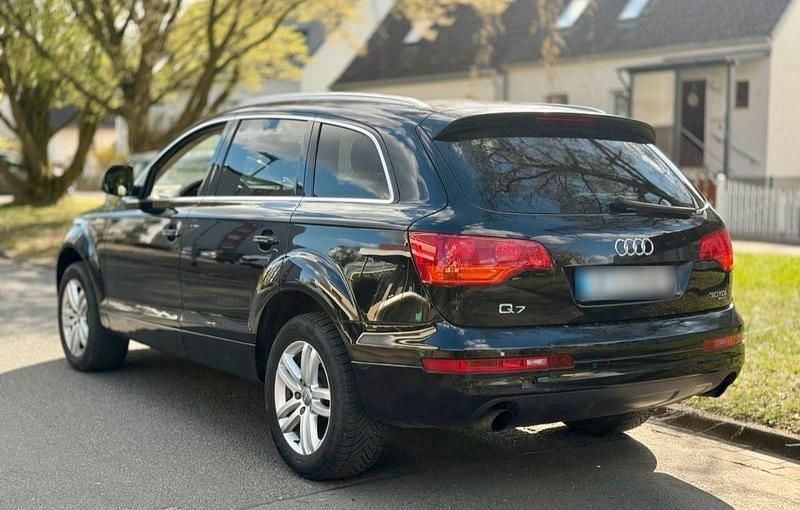 Second-hand Audi Q7 233 CP (171 kW) 2006 Negru SUV