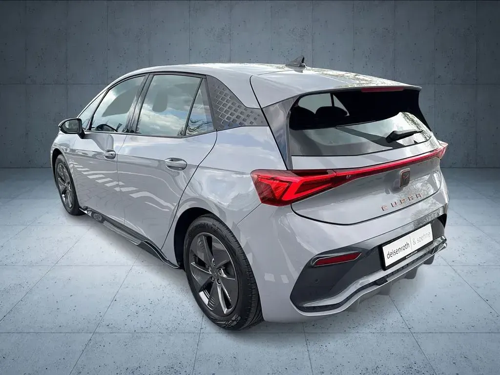 Używany Cupra Born 150 kW (204 KM) 2023 Szary Hatchback